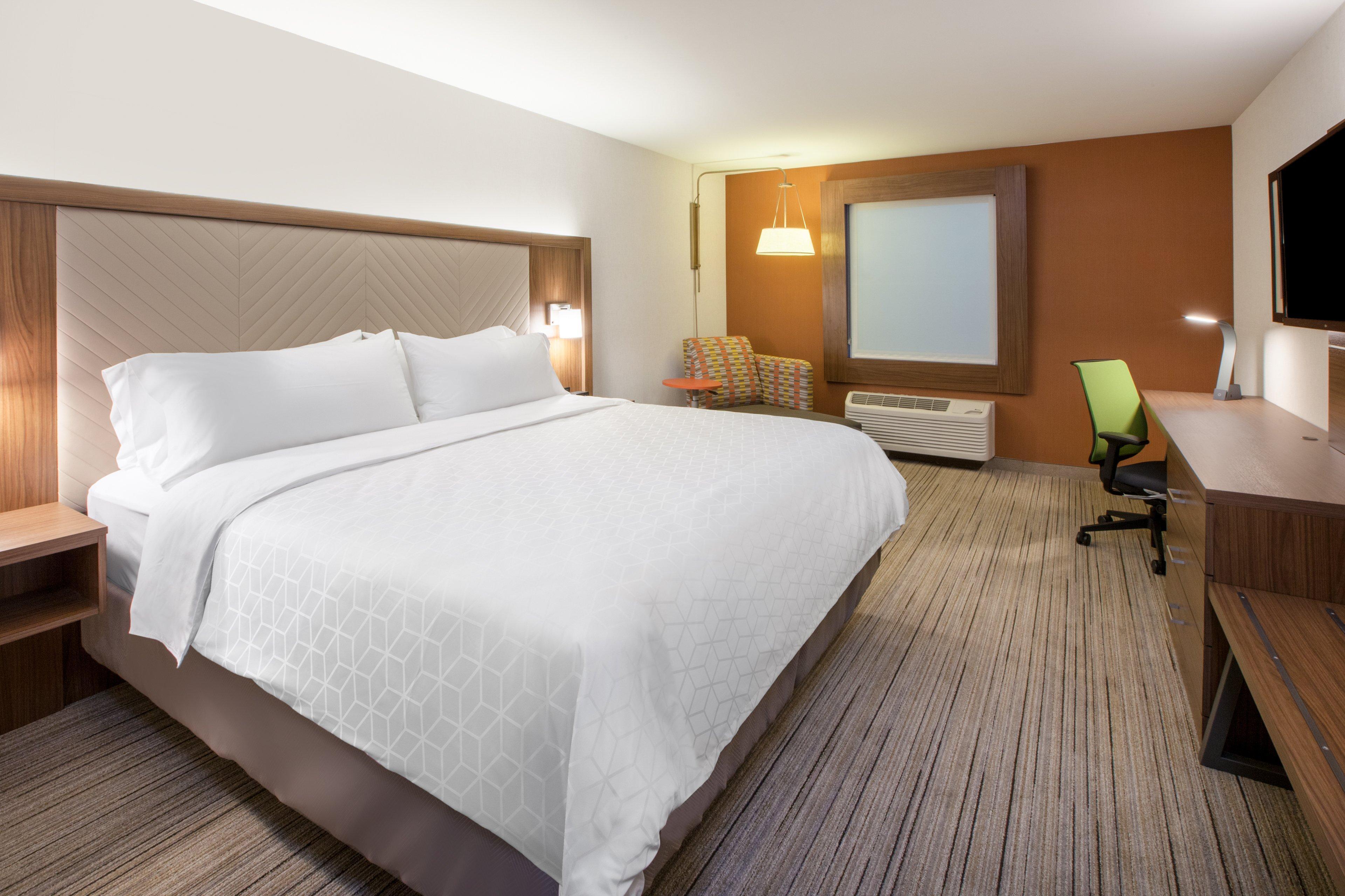 Holiday Inn Express & Suites - Detroit North - Roseville By Ihg Exterior photo
